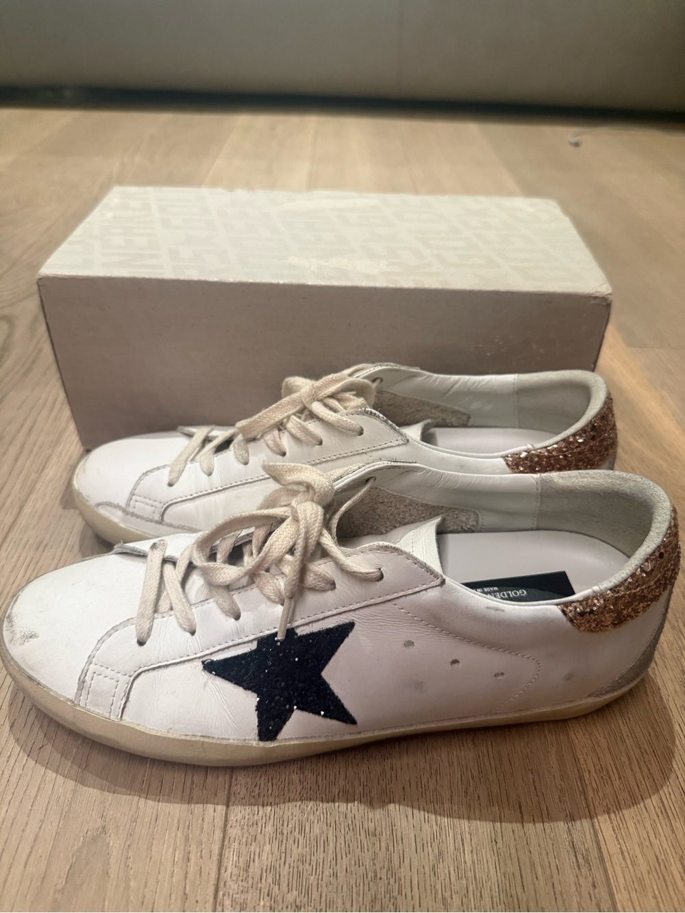 Golden Goose Kids White Sneakers with Black Star and Gold Glitter Heel Accent
